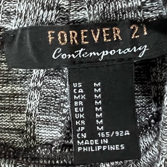 Forever 21 Long Sleeve Black and White Knit Dress/MEDIUM - Picture 3 of 3